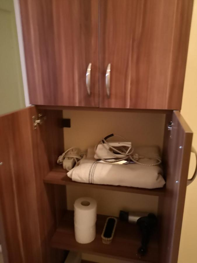Veva Apartman - Eger Maganszallashely Εξωτερικό φωτογραφία