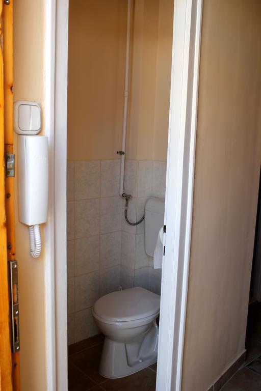 Veva Apartman - Eger Maganszallashely Εξωτερικό φωτογραφία